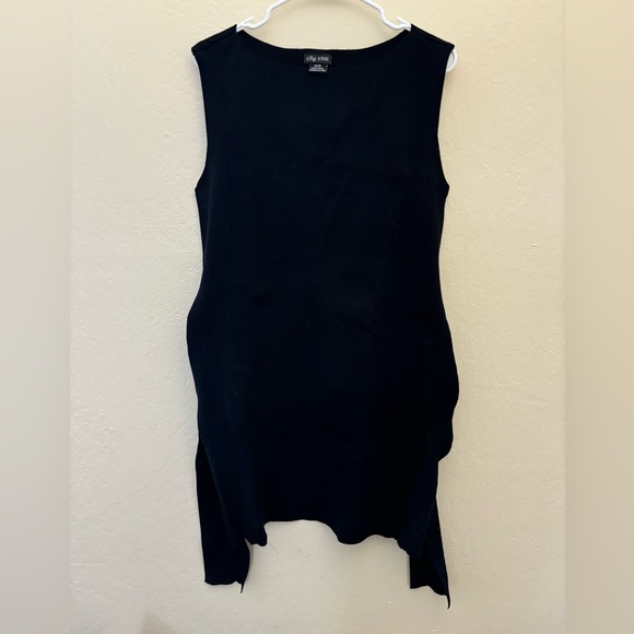 City Chic tunic length shirt. - Picture 3 of 4